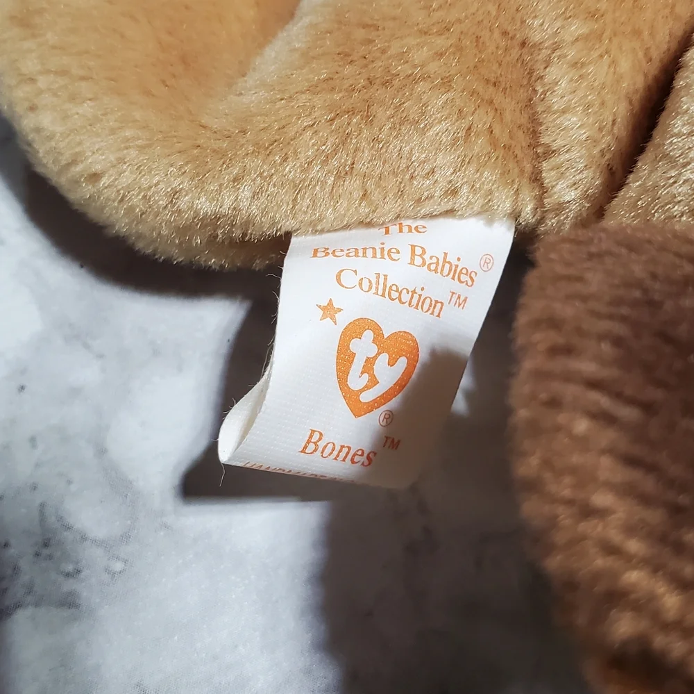 BONES the‎ Dog Retired Ty Beanie Baby Style 4001 Tag ERRORS Near MINT PVC RARE